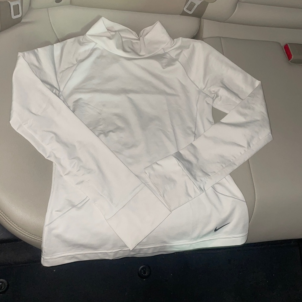 long sleeve nike athletic top
